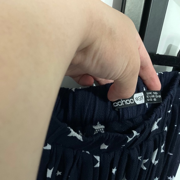 NWOT navy blue pleated midi skirt - Picture 3 of 5